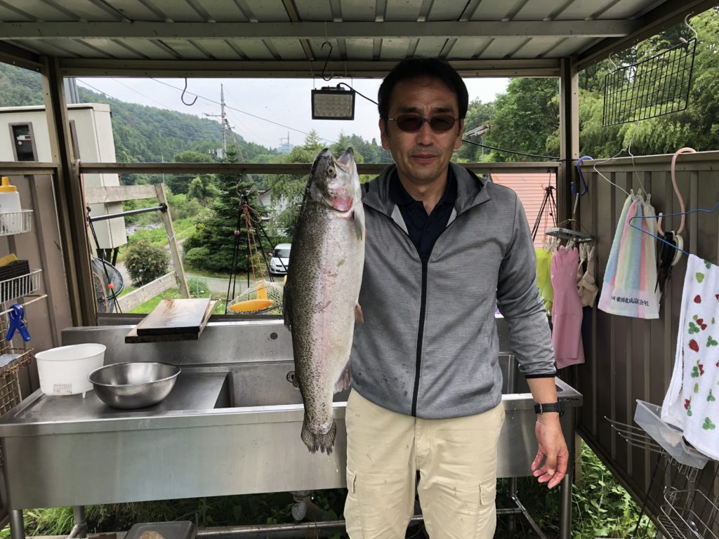 【頂鱒５２ｃｍ】全体