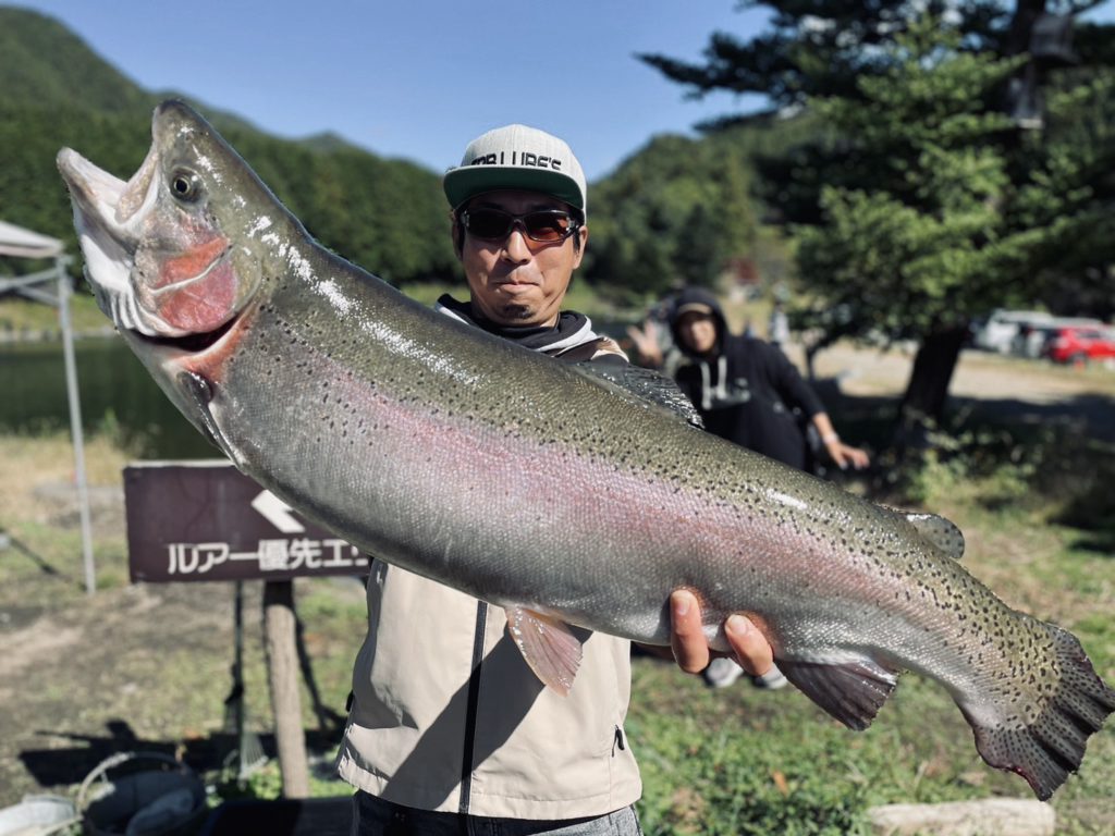 【頂鱒７８ｃｍ】全体