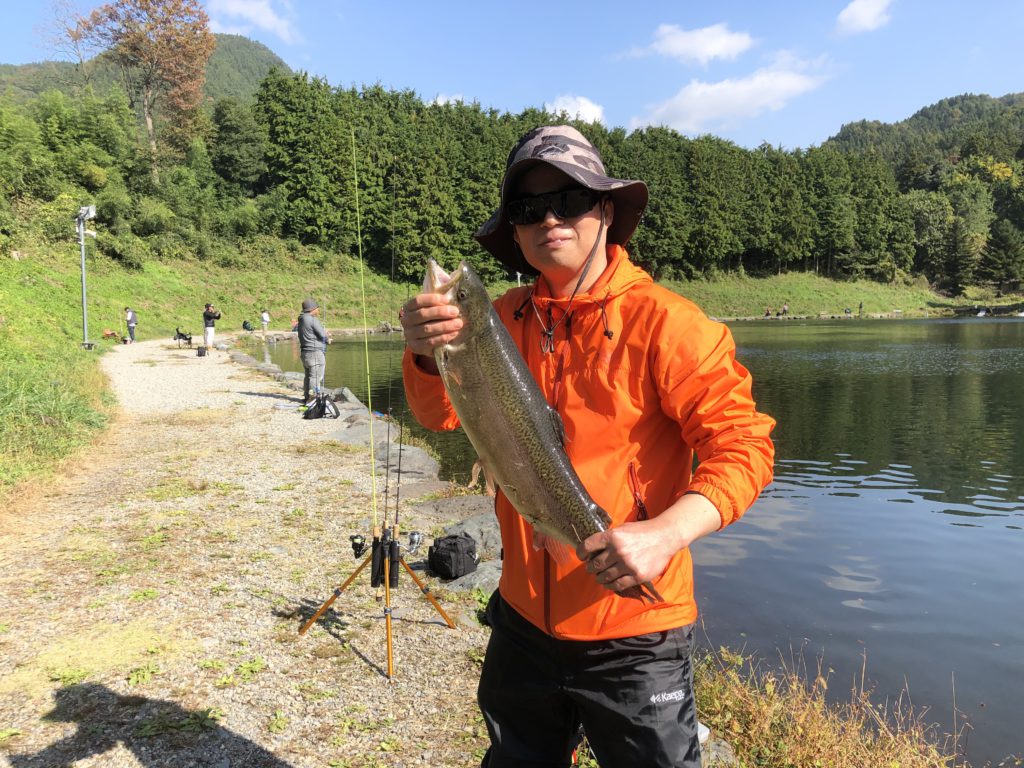 【ロックトラウト６４ｃｍ】全体