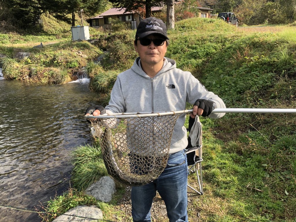 【頂鱒５２ｃｍ】全体