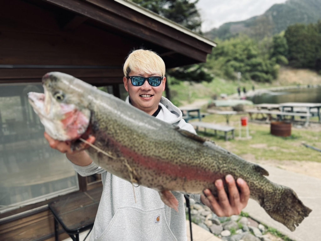 【頂鱒７０ｃｍ】全体