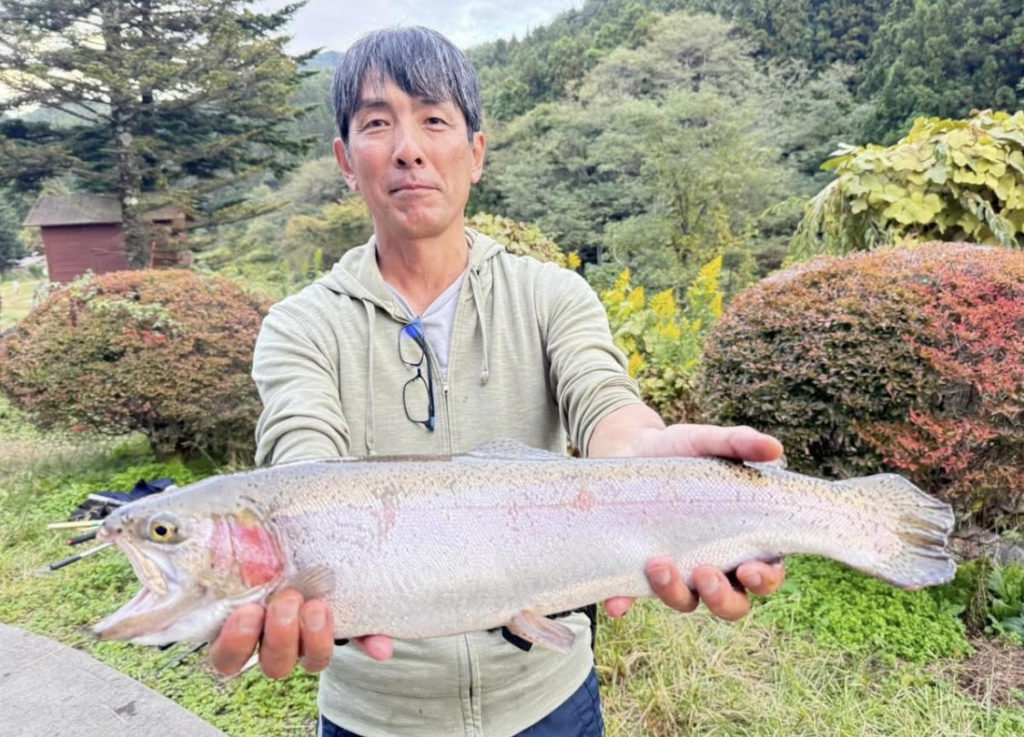 【頂鱒５４ｃｍ】全体