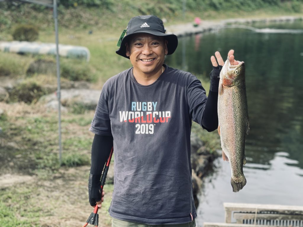 【頂鱒５４ｃｍ】全体