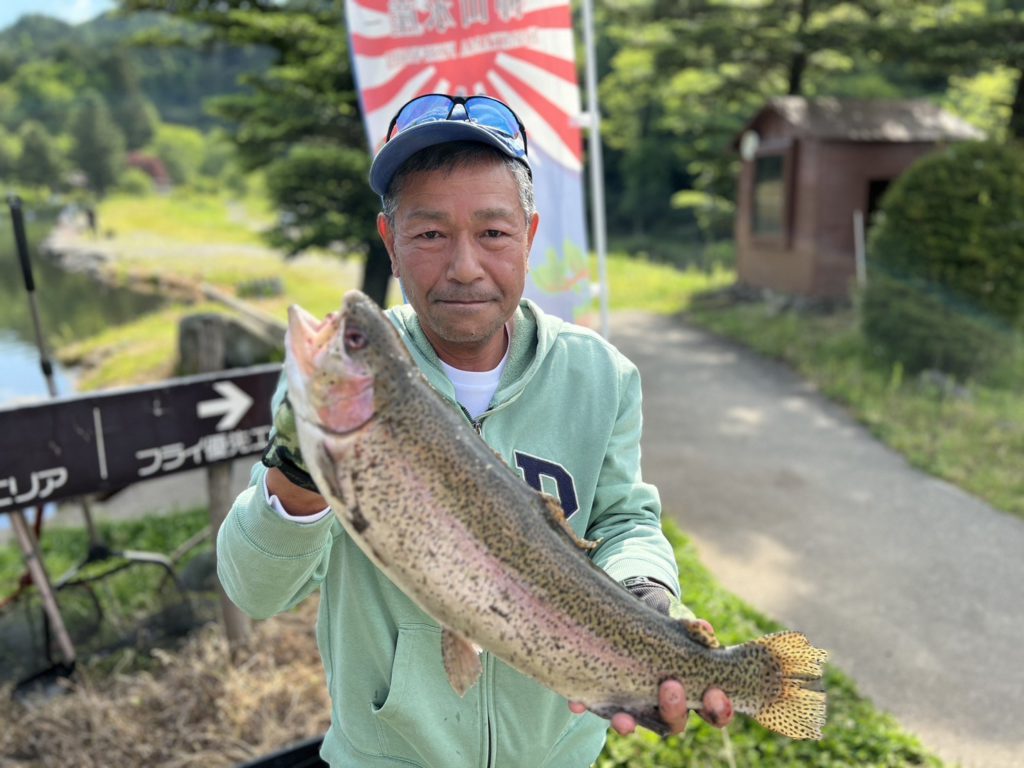 【頂鱒５８ｃｍ】全体