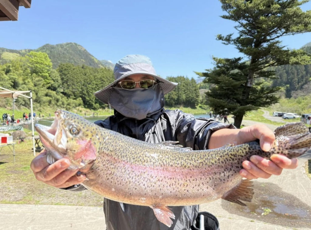【頂鱒５８ｃｍ】全体