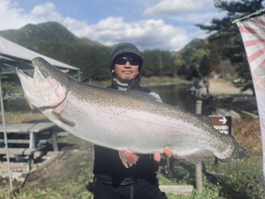 【頂鱒８０ｃｍ】全体