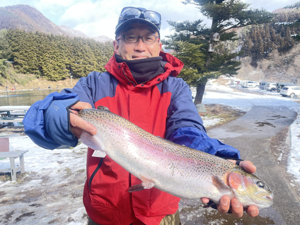 【頂鱒５２ｃｍ】全体