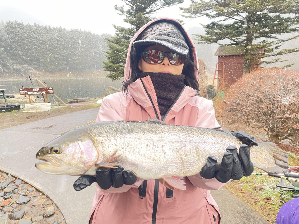 【頂鱒５１ｃｍ】全体