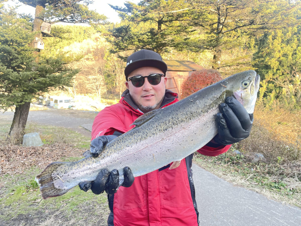 【頂鱒５２ｃｍ】全体