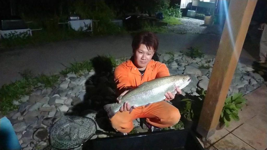 【頂鱒５０ｃｍ】全体