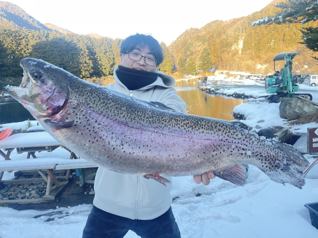 【頂鱒７４ｃｍ】全体