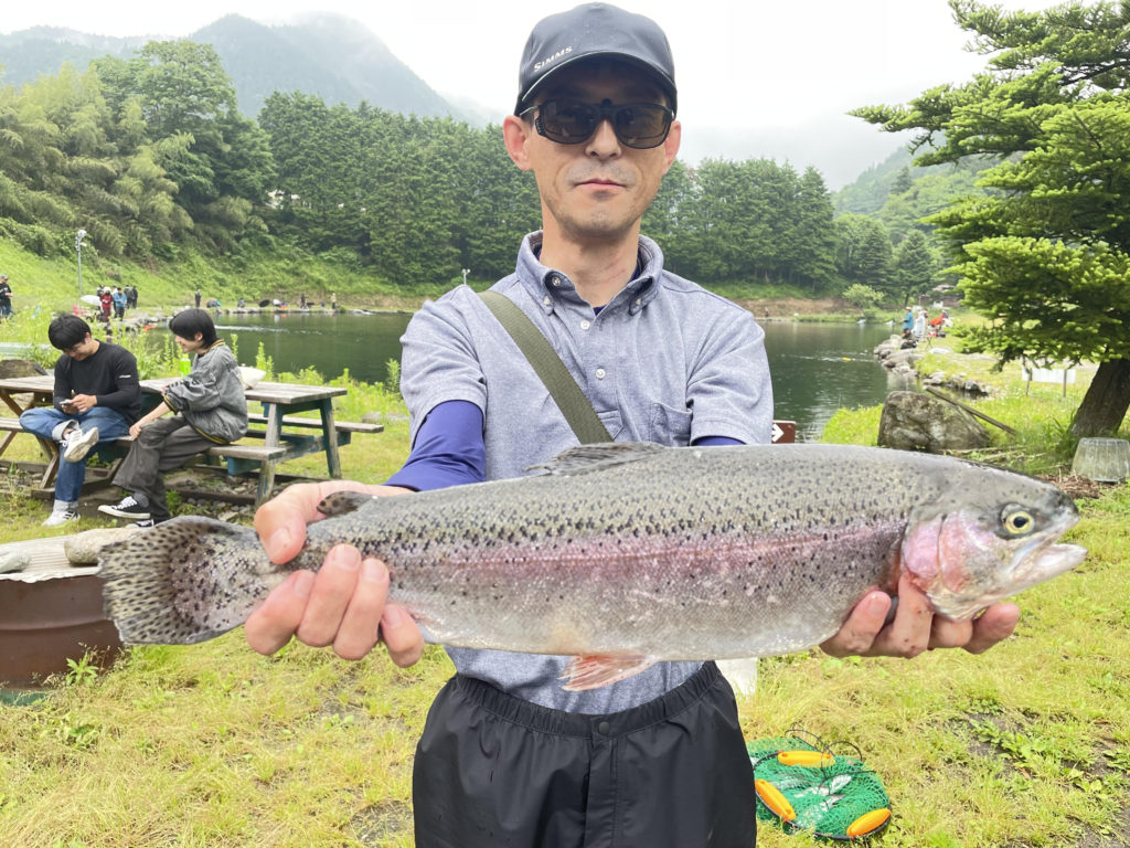 【頂鱒５５ｃｍ】全体