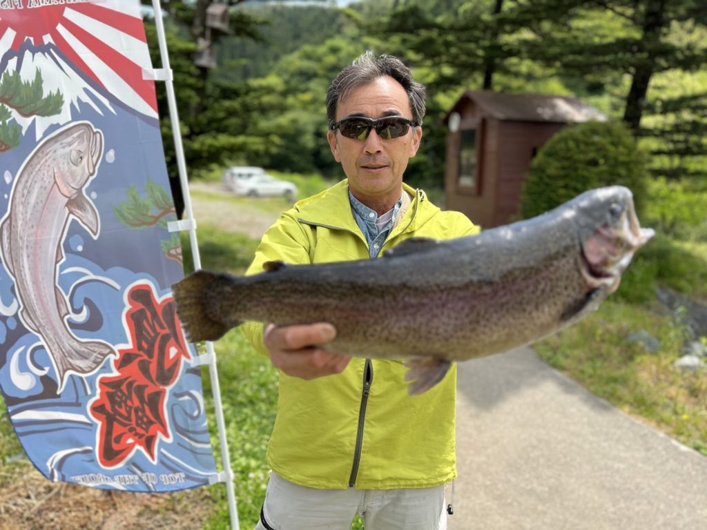 【頂鱒５５ｃｍ】全体