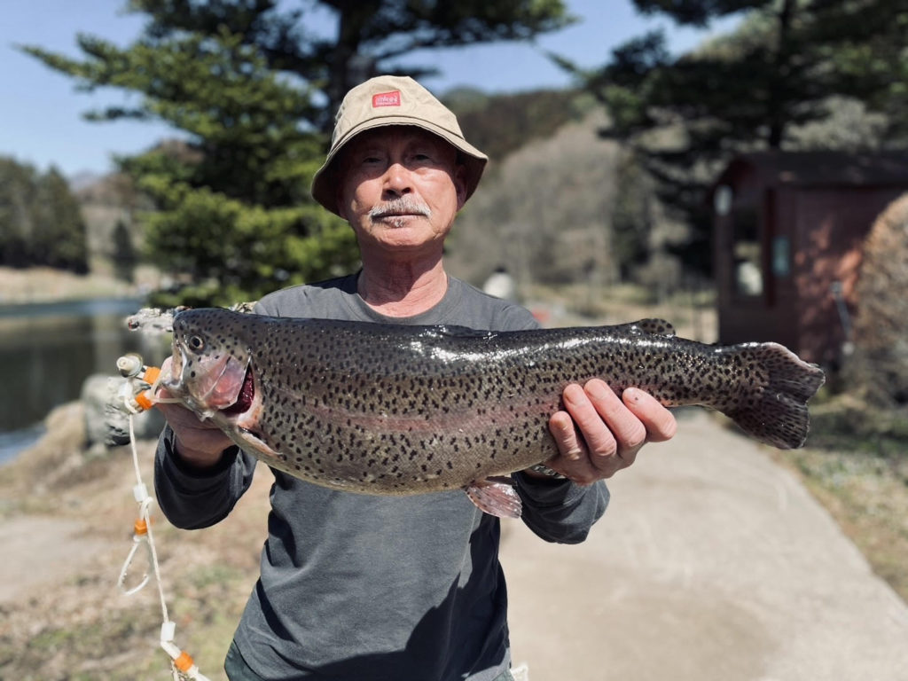 【頂鱒５５ｃｍ】全体