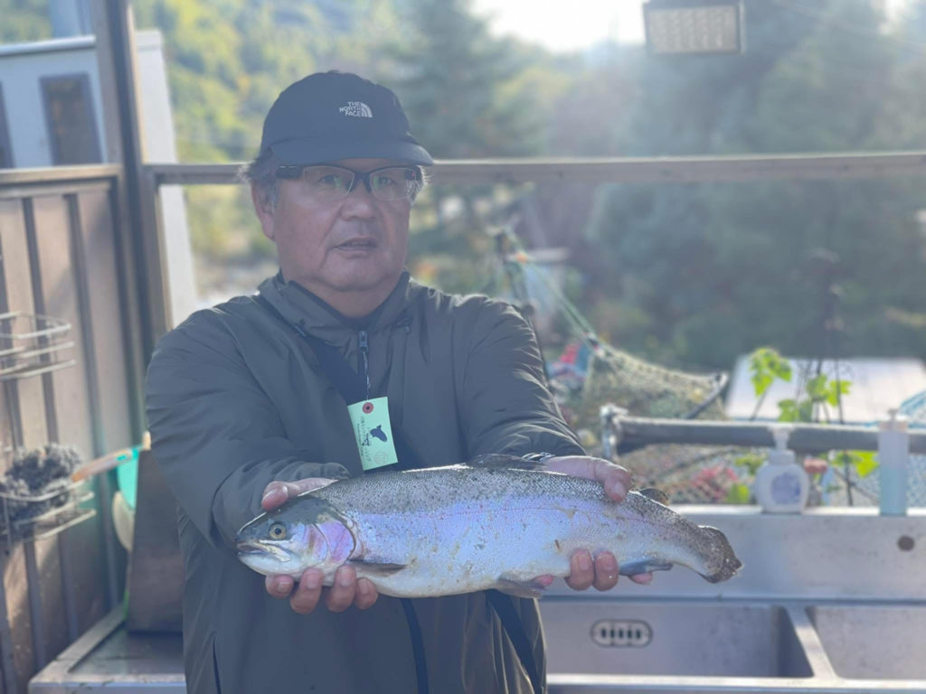 【頂鱒５１ｃｍ】全体