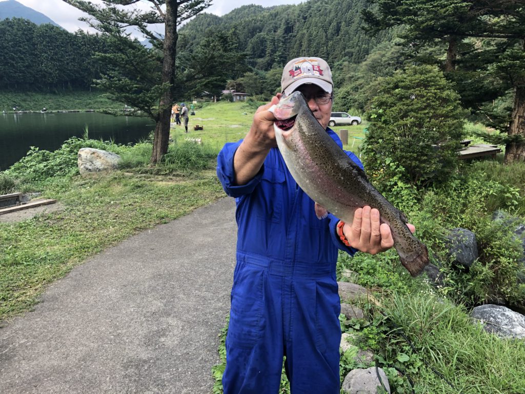 【頂鱒５４ｃｍ】全体