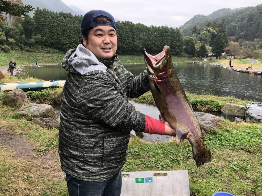 【頂鱒７５ｃｍ】全体