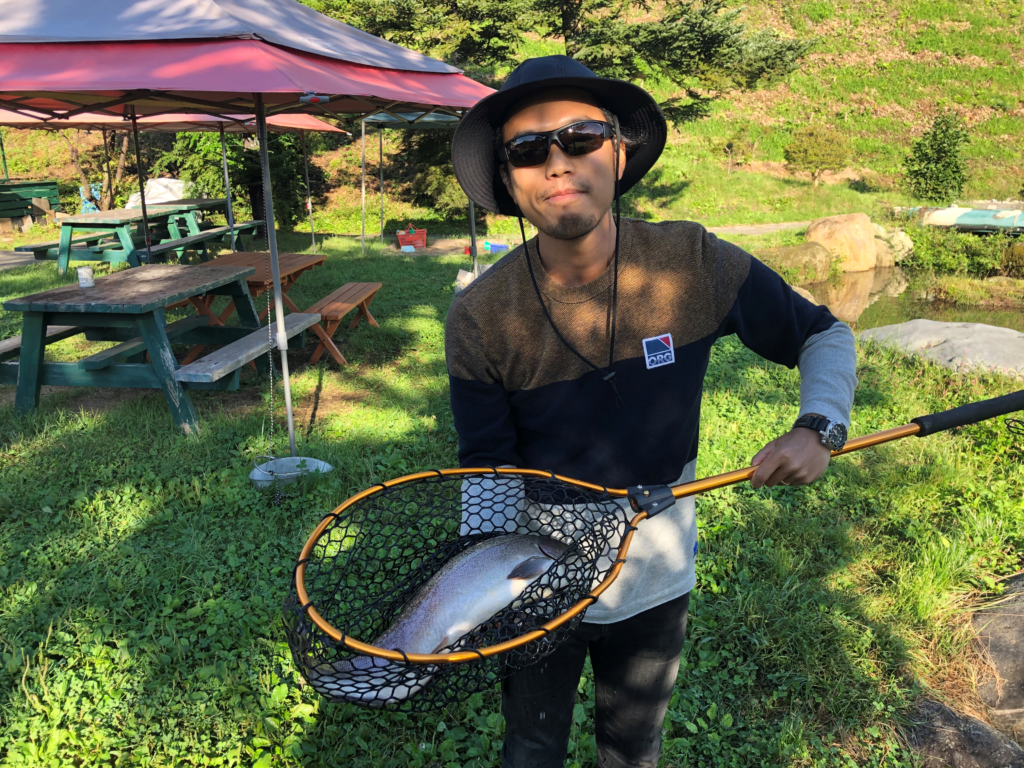 【ロックトラウト５３ｃｍ】全体