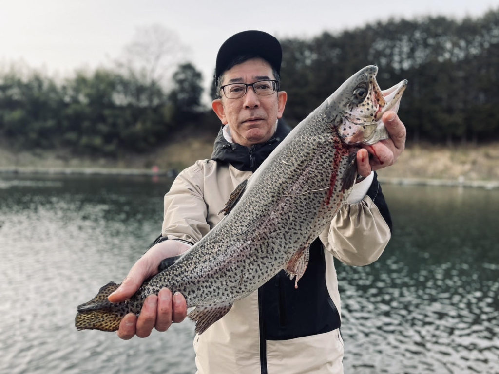 【頂鱒５８ｃｍ】全体