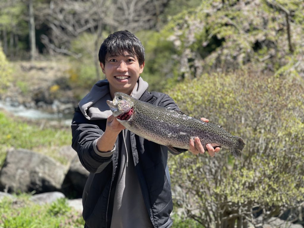 【頂鱒５３ｃｍ】全体