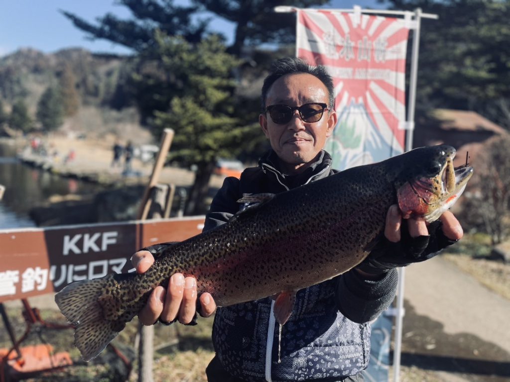 【頂鱒５２ｃｍ】全体