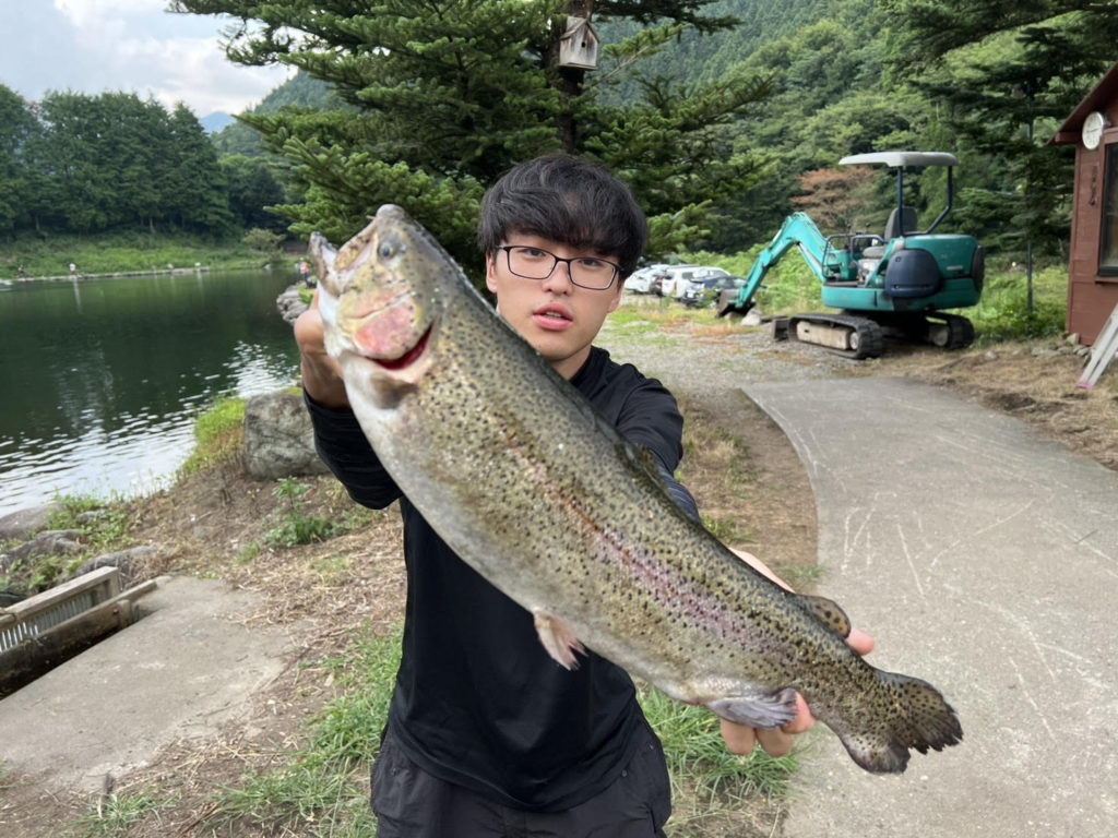 【頂鱒５３ｃｍ】全体