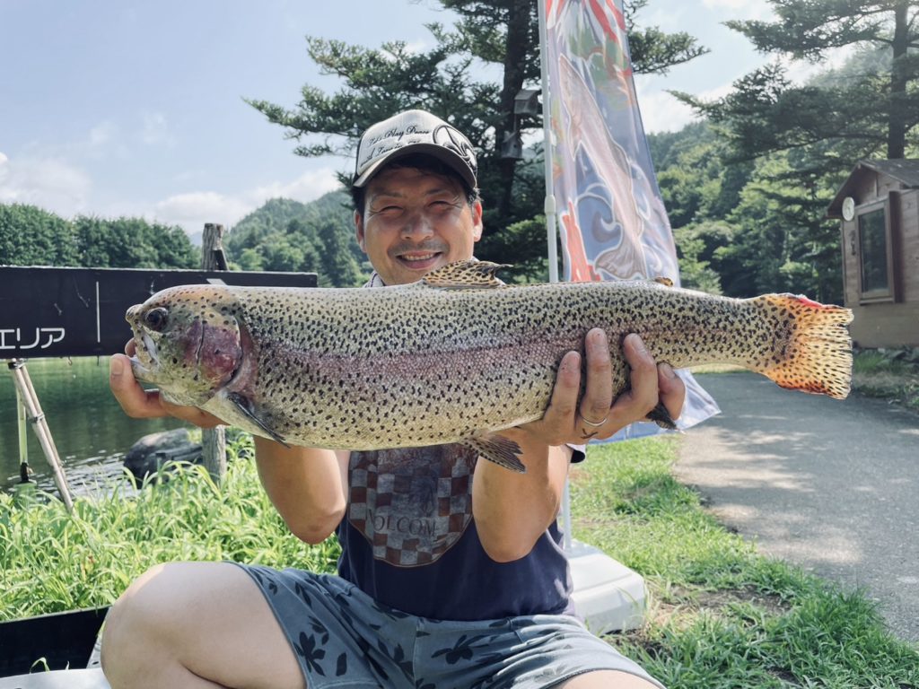 【頂鱒５７ｃｍ】全体