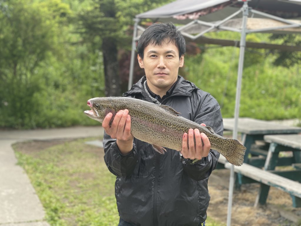 【頂鱒５７ｃｍ】全体