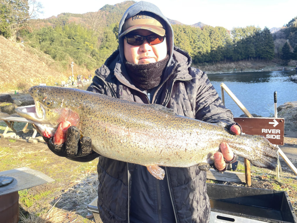 【頂鱒６１ｃｍ】全体