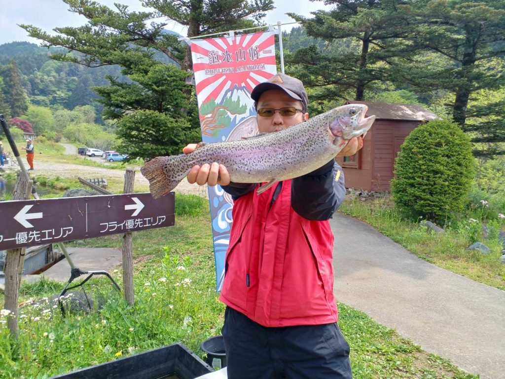 【頂鱒５５ｃｍ】全体