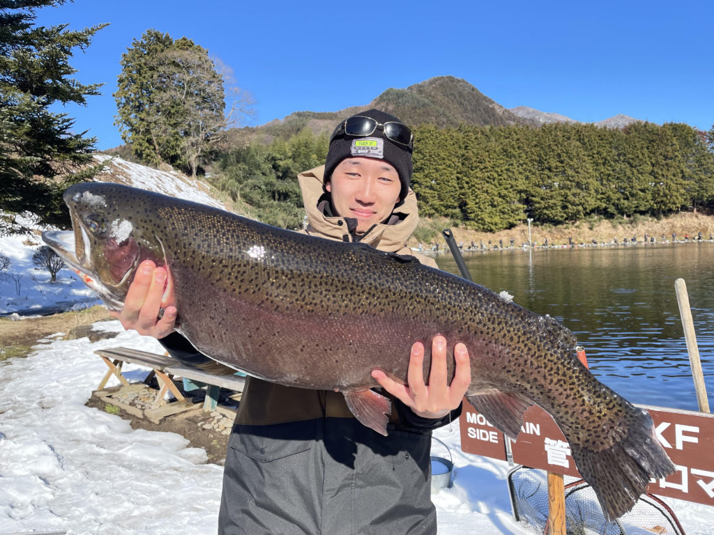 【頂鱒８２ｃｍ】全体