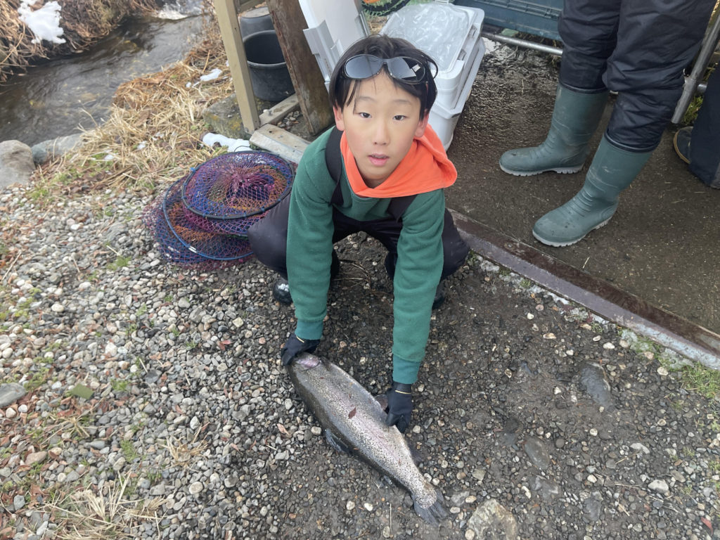 【頂鱒５４ｃｍ】全体