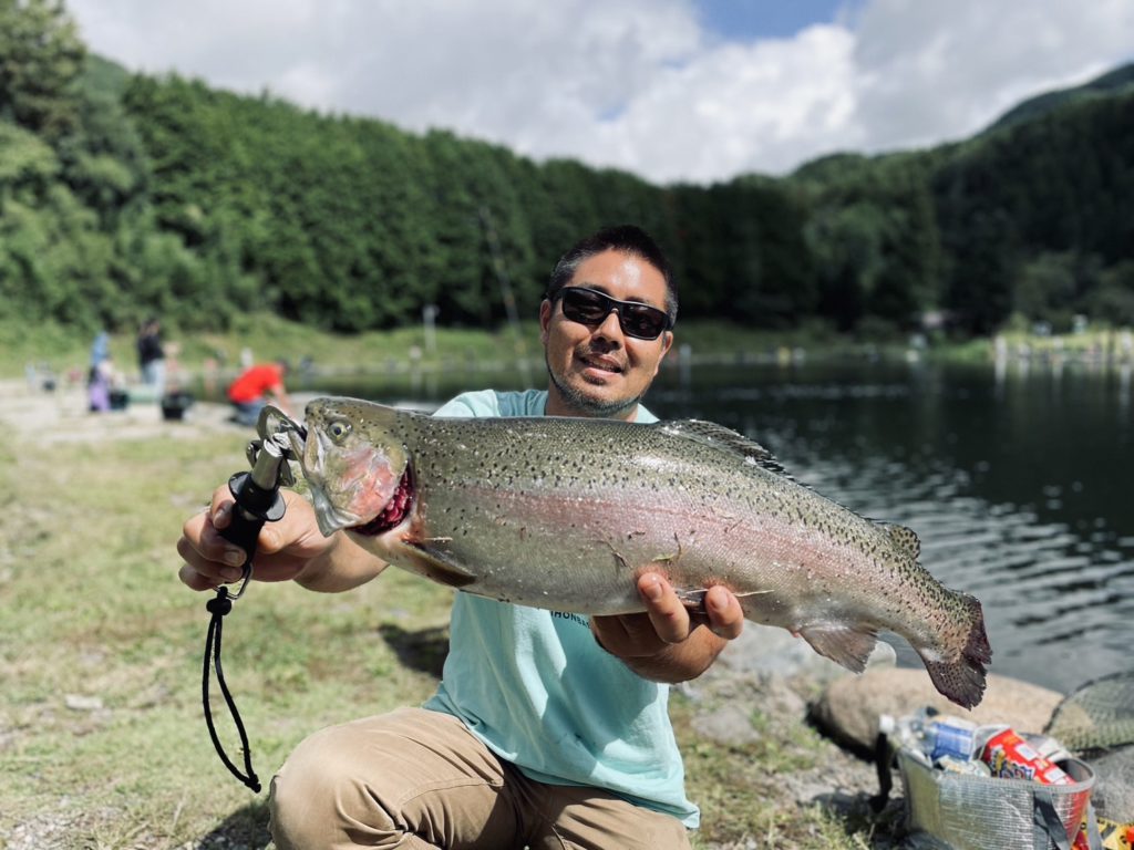 【頂鱒５６ｃｍ】全体