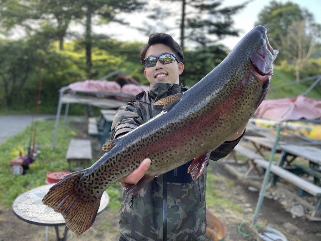 【頂鱒５８ｃｍ】全体