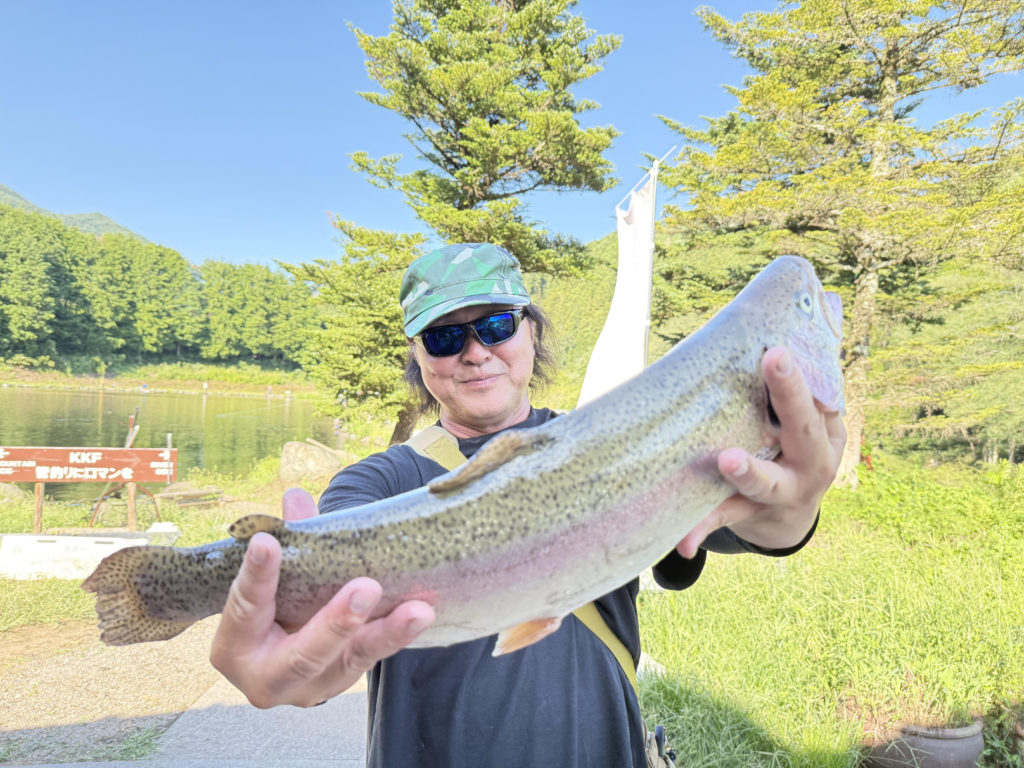 【頂鱒５２ｃｍ】全体