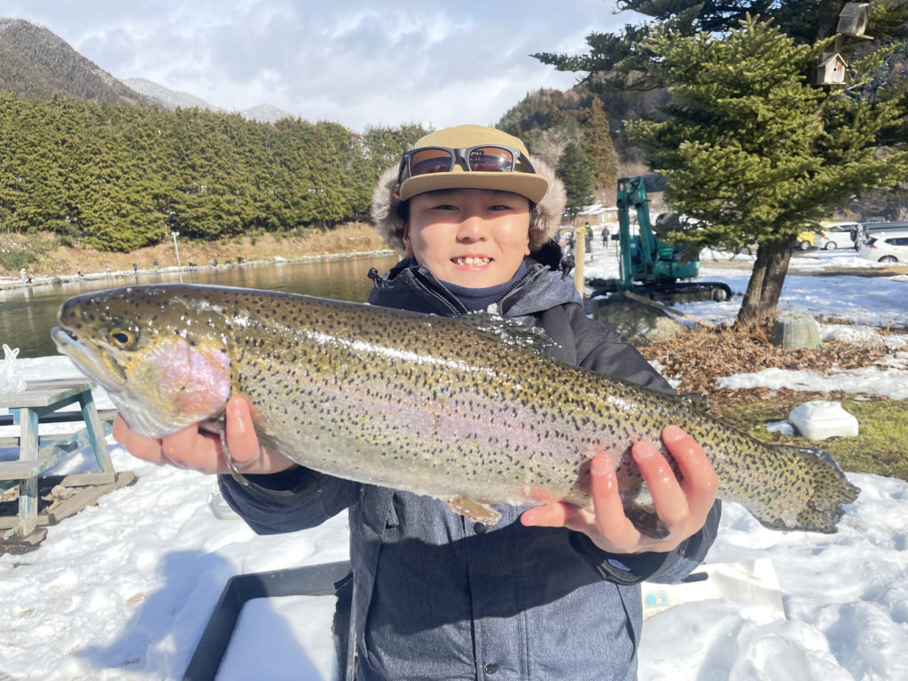 【頂鱒５１ｃｍ】全体