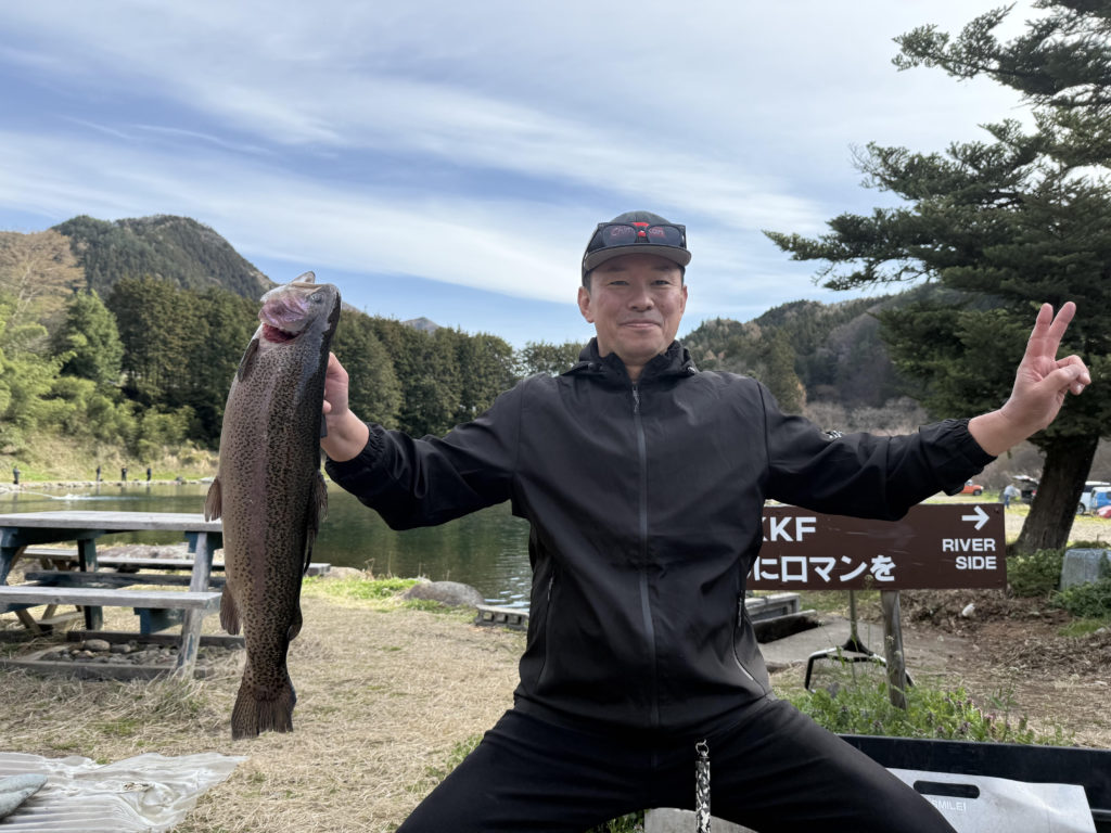 【頂鱒６２ｃｍ】全体