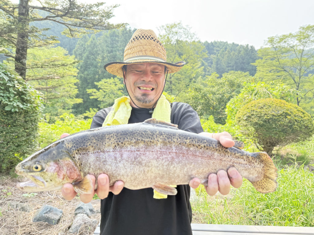 【頂鱒５２ｃｍ】全体