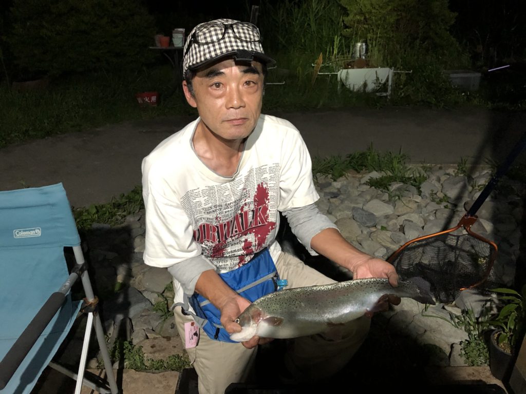 【頂鱒５０ｃｍ】全体