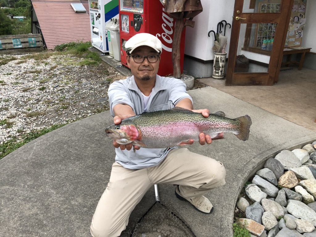 【頂鱒５４ｃｍ】全体