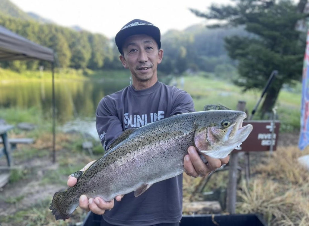 【頂鱒５４ｃｍ】全体