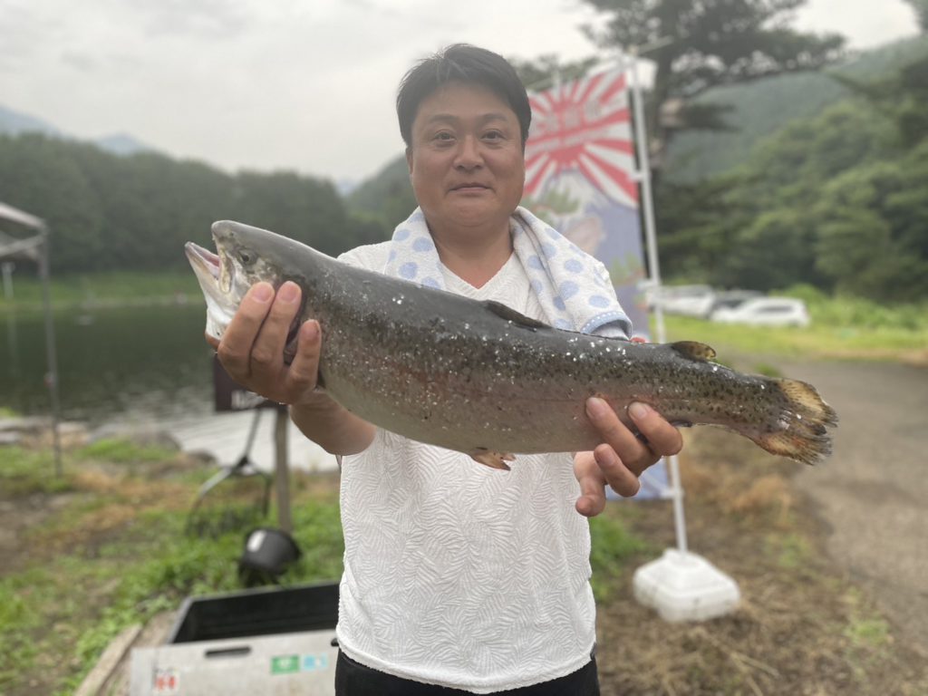 【頂鱒５１ｃｍ】全体