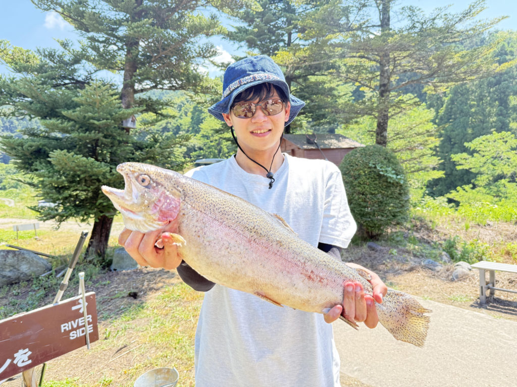 【頂鱒６１ｃｍ】全体