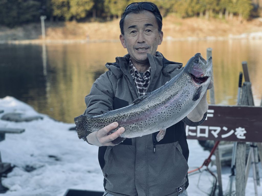 【頂鱒５８ｃｍ】全体