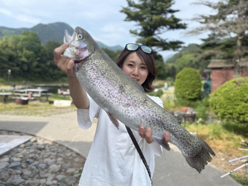 【頂鱒６０ｃｍ】全体