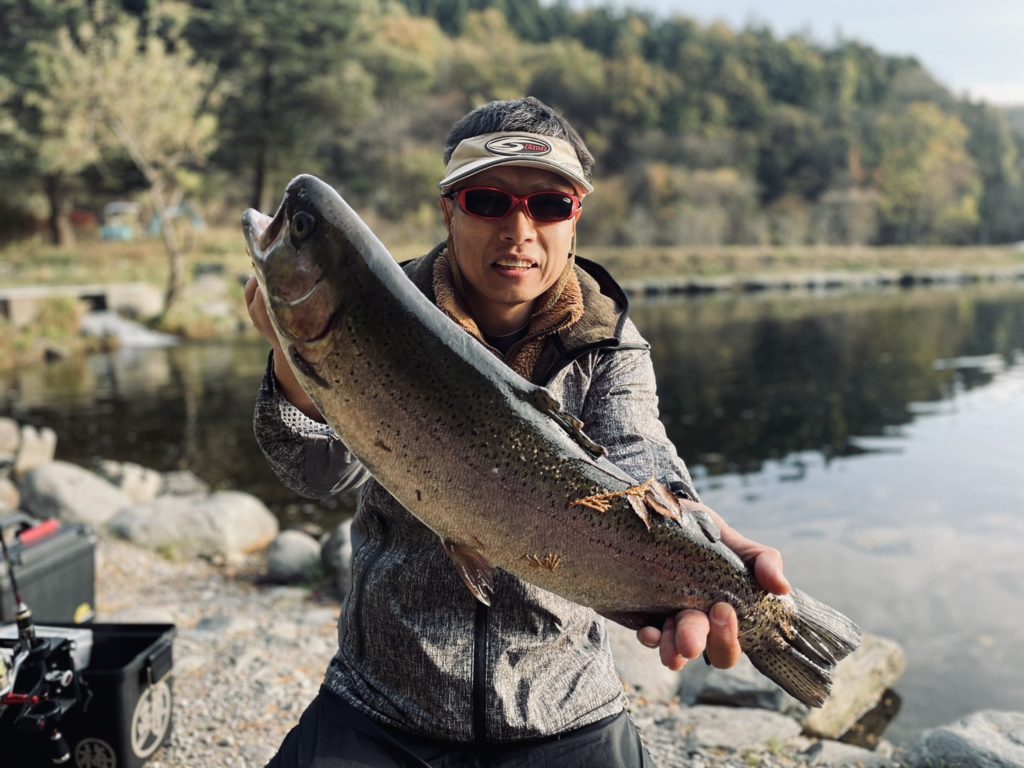 【頂鱒５１ｃｍ】全体