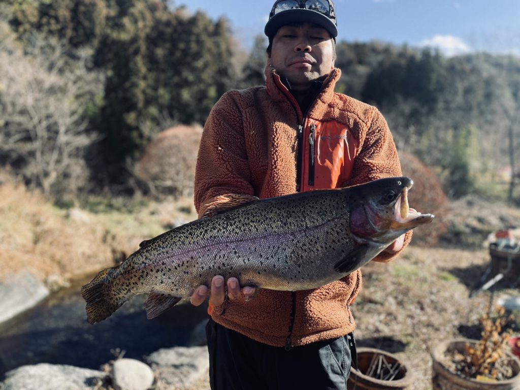 【頂鱒５３ｃｍ】全体