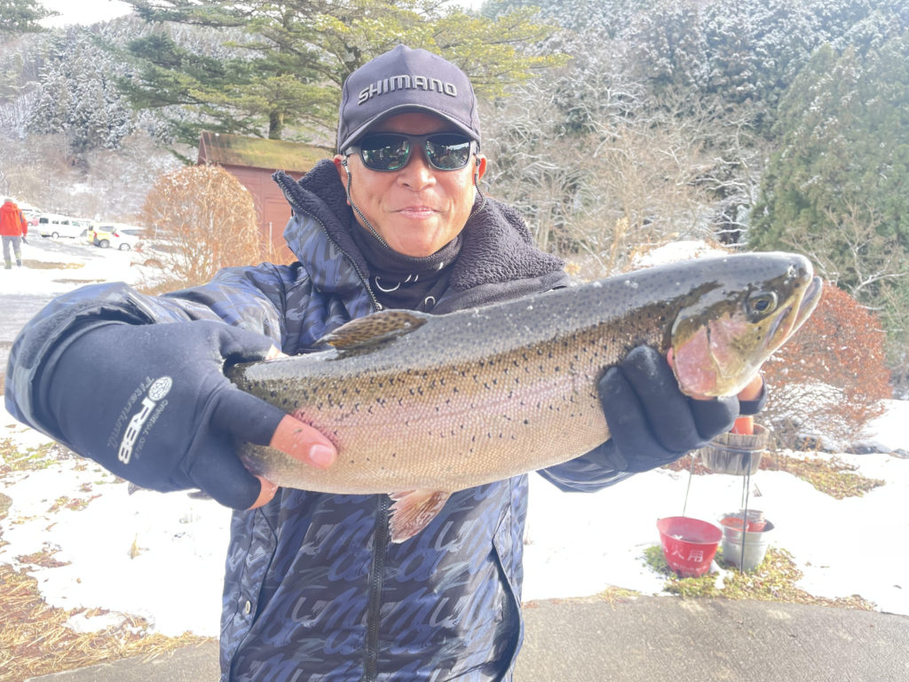 【頂鱒５１ｃｍ】全体