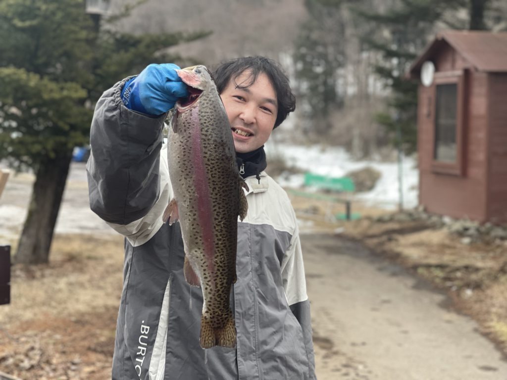 【頂鱒５６ｃｍ】全体