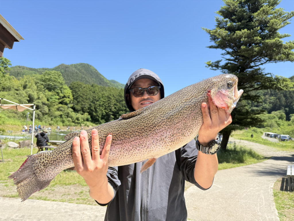 【頂鱒７１cm】全体